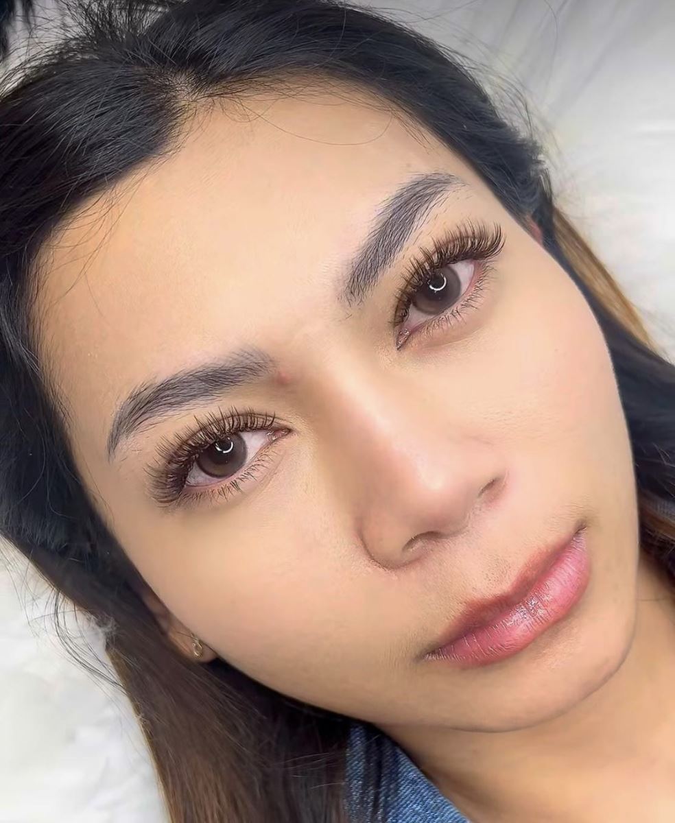 Wet Look Lash Extensions